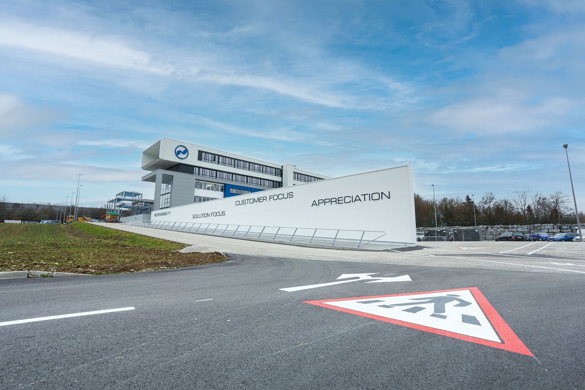 EREMA_Standort01_Techquadrat Werbetechnik_kl.jpg