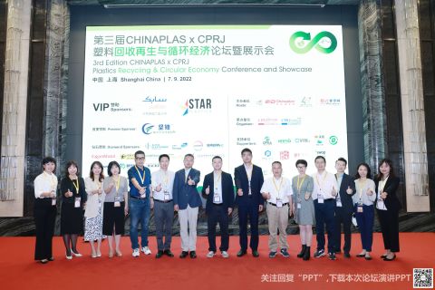 Group Photo_web.jpg