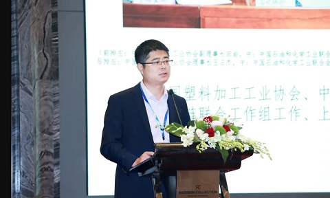 Victor Wang_web.jpg
