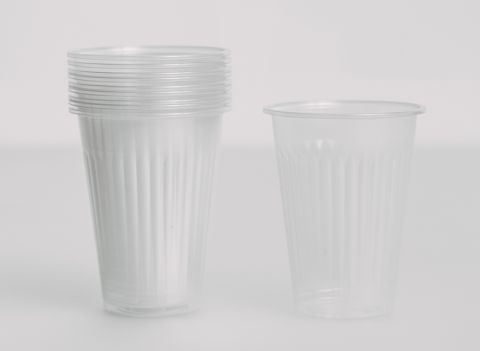 Cup_r_web.jpg